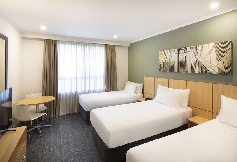 Номер Стандарт Трехместный, Mercure Sydney Macquarie Park