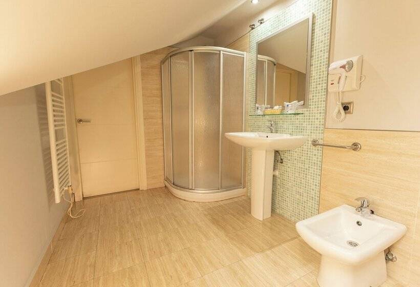 اتاق استاندارد یک نفره, Montedobra