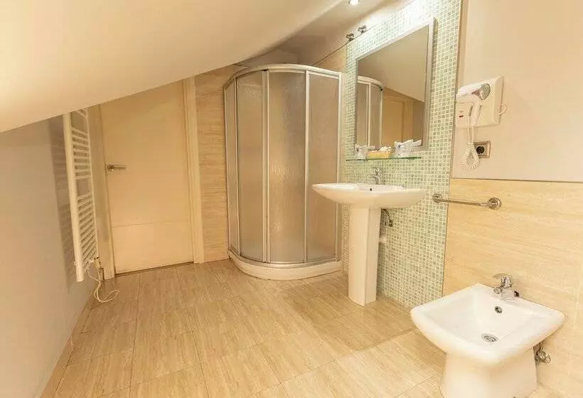 اتاق استاندارد یک نفره, Montedobra
