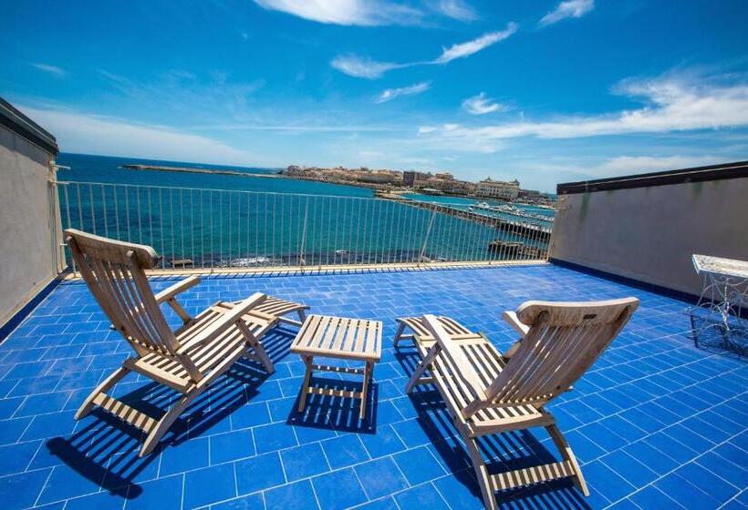 سوییت با چشم‌انداز دریا, Musciara Siracusa Resort