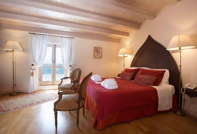 سوییت با چشم‌انداز دریا, Musciara Siracusa Resort