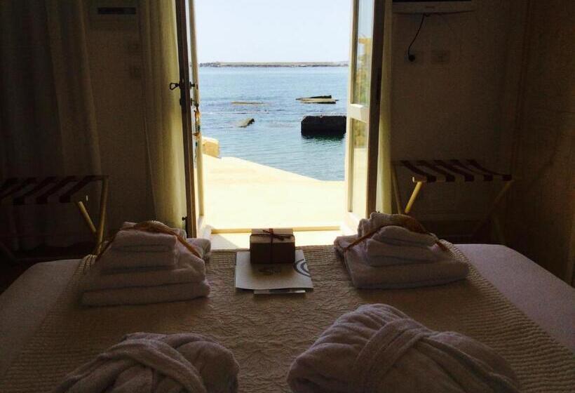 تختخواب در اتاق مشترک, Musciara Siracusa Resort