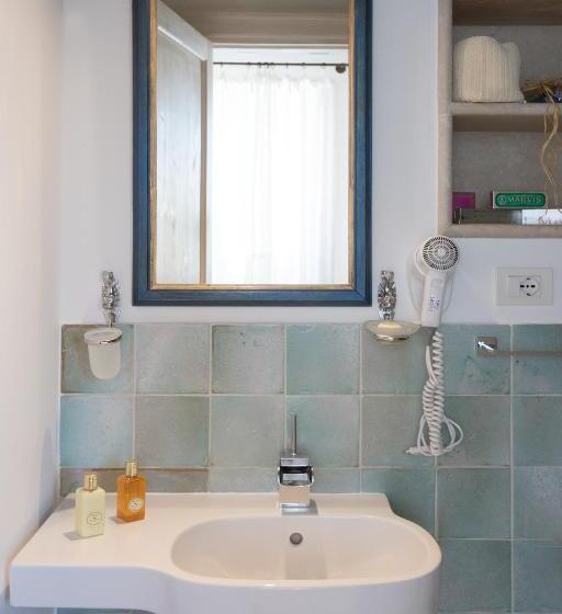 تختخواب در اتاق مشترک, Musciara Siracusa Resort