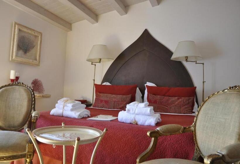 سوییت با چشم‌انداز دریا, Musciara Siracusa Resort