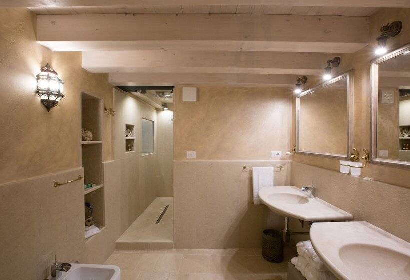 سوییت با چشم‌انداز دریا, Musciara Siracusa Resort