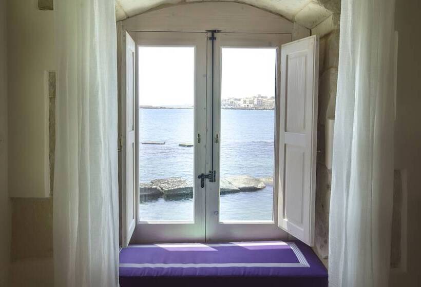 سوییت با چشم‌انداز دریا, Musciara Siracusa Resort
