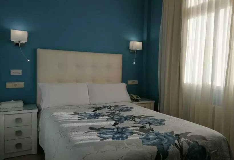 اتاق استاندارد یک نفره, Playa Compostela