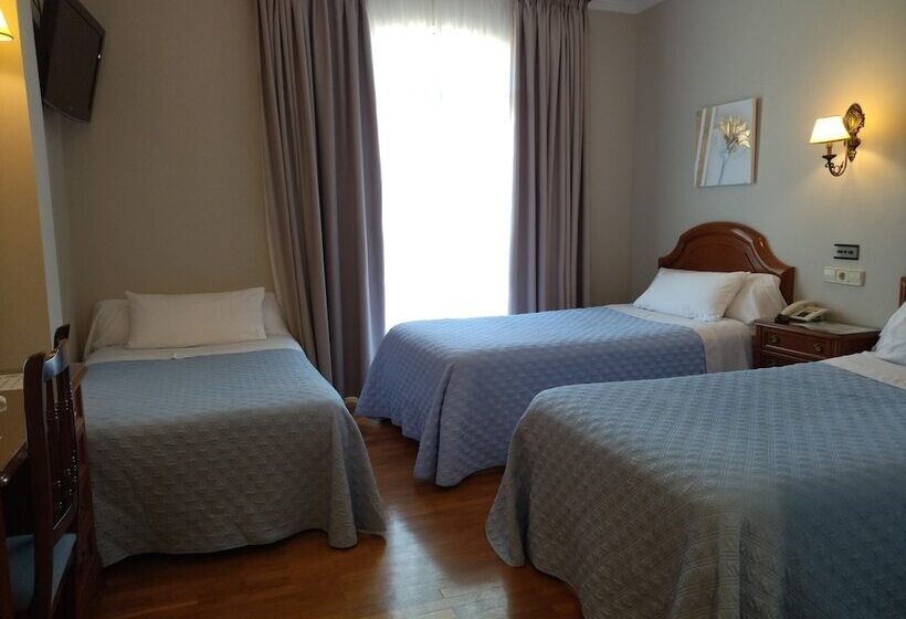 Номер Стандарт Трехместный, Playa Compostela