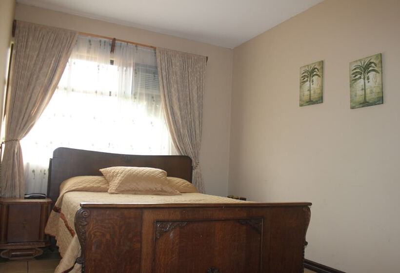 غرفة قياسية, Santa Maria Inn