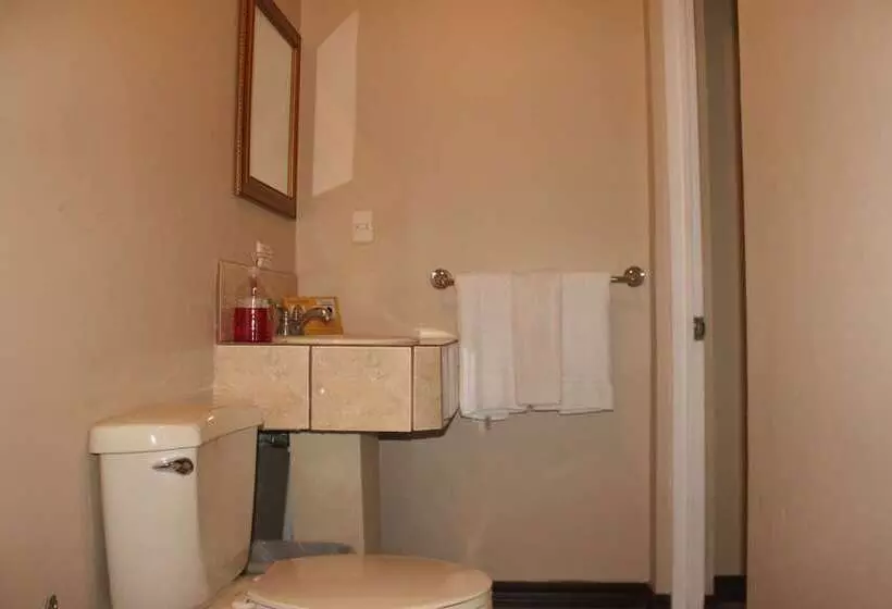 اتاق استاندارد سه نفره, Santa Maria Inn