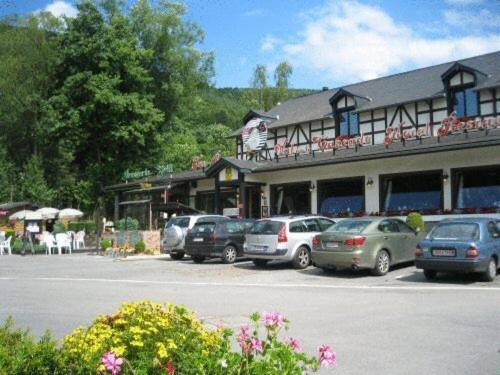 标准间, Val De La Cascade