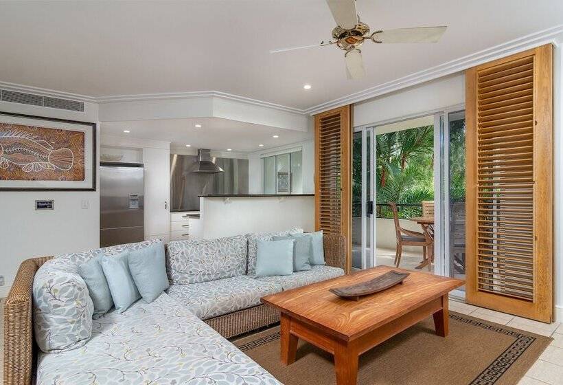 Апартаменты 2 Спальни, Mandalay Luxury Beachfront Apartments