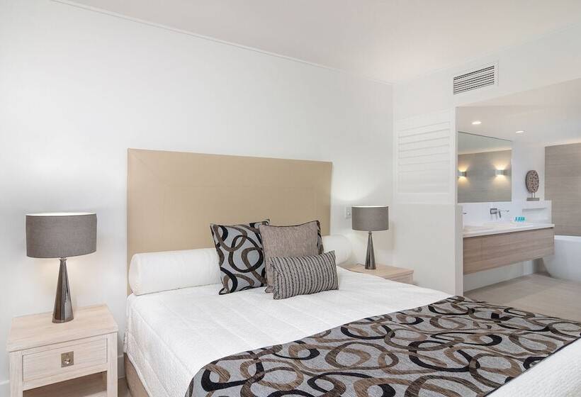 3 베드룸 이그제큐티브 아파트, Mandalay Luxury Beachfront Apartments