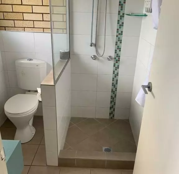 سوییت, Bridge Street Motor Inn