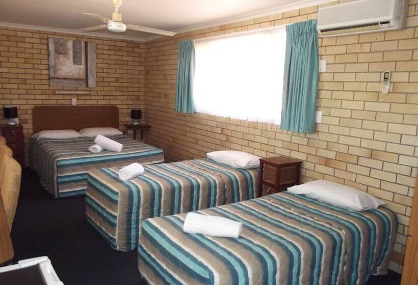 四人标准间, Bridge Street Motor Inn