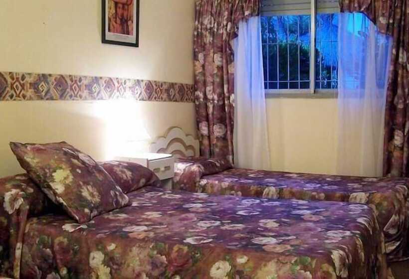 标准三人间, San Remo Resort