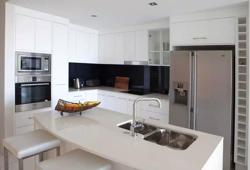 海の見える２ベッドルームアパートメント, Vue Apartments Trinity Beach