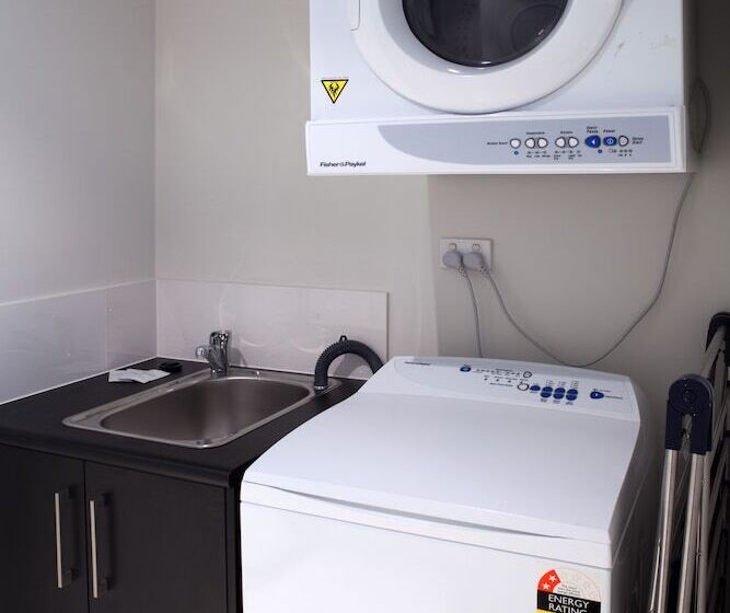 침실 4개 아파트, Vue Apartments Trinity Beach