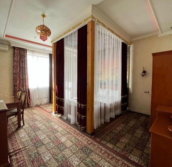 Deluxe Suite King Bed, Akzhol Hotel Almaty