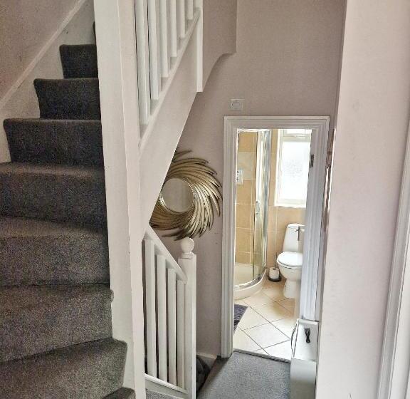 شقة 3 غرف, Citystay Albert Apartments In Hendon Nw4