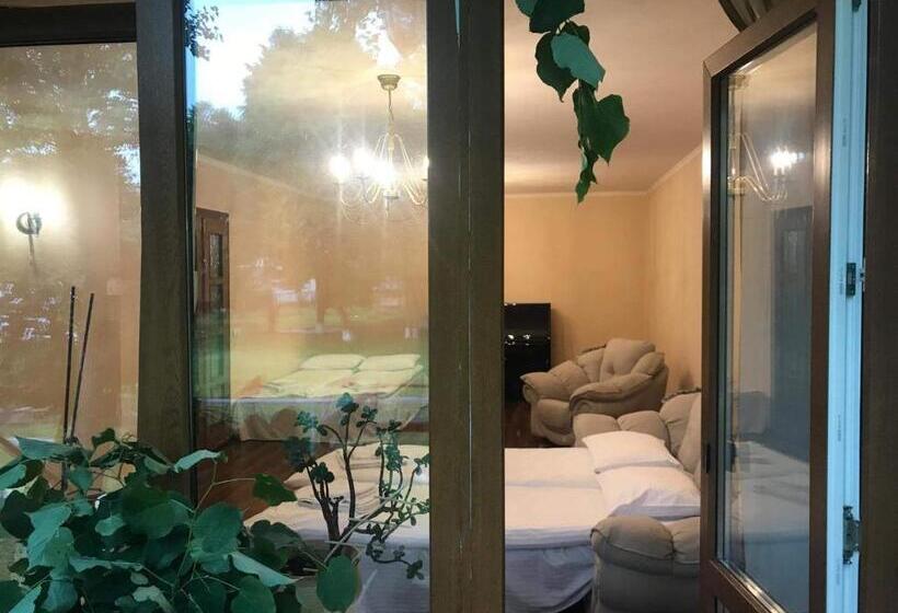 Номер Стандарт с Балконом, гостьовий дім тая