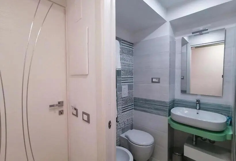 اتاق لوکس چهار تخته, Atrani Rooms