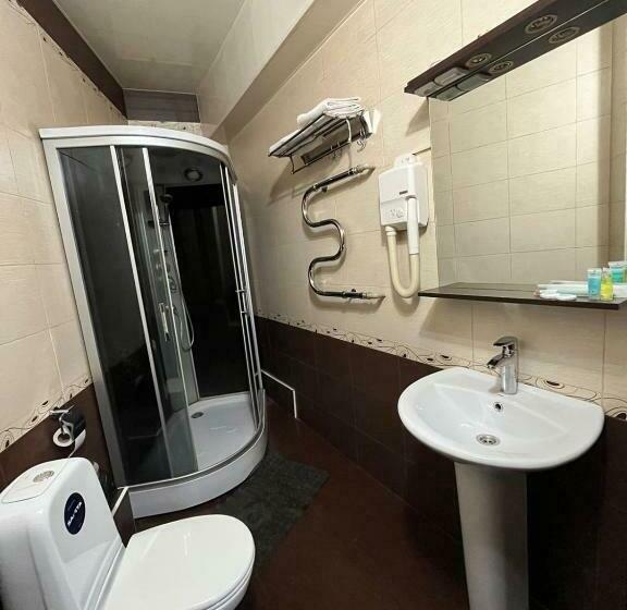 Deluxe Suite King Bed, Akzhol Hotel Almaty