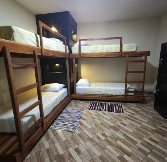 استودیو خانوادگی, Casa Alamanda   Posada Urbana