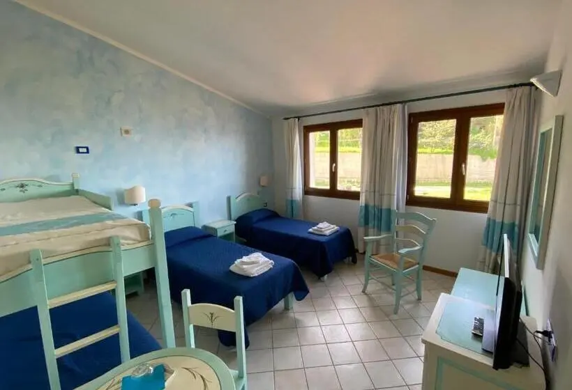 Deluxe Neljän Hengen Huone, La Locanda Del Mare