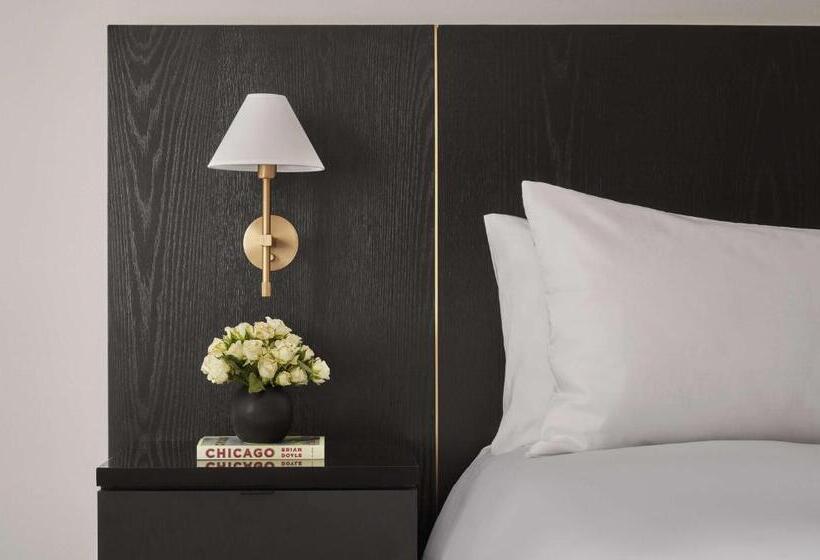 اتاق استاندارد با تخت بزرگ, Pendry Chicago