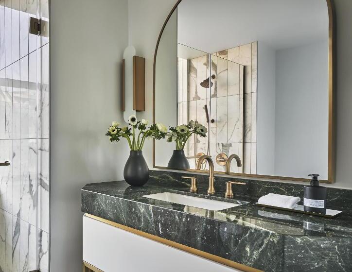 استودیوی استاندارد, Pendry Chicago