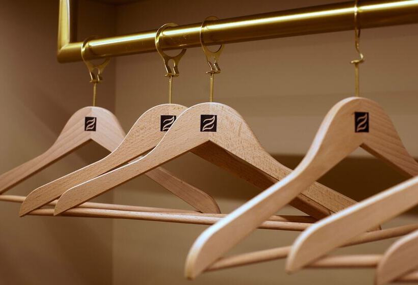 标准间, Torel Terra Brava