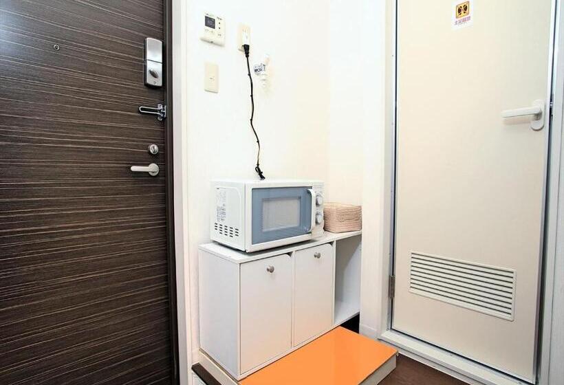 Economy Room, Numero Uno Tokyo