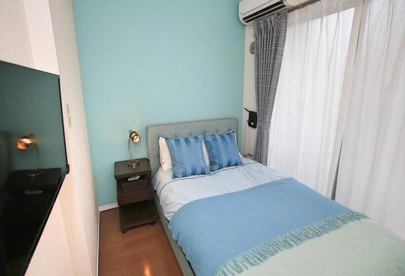 Economy Room, Numero Uno Tokyo