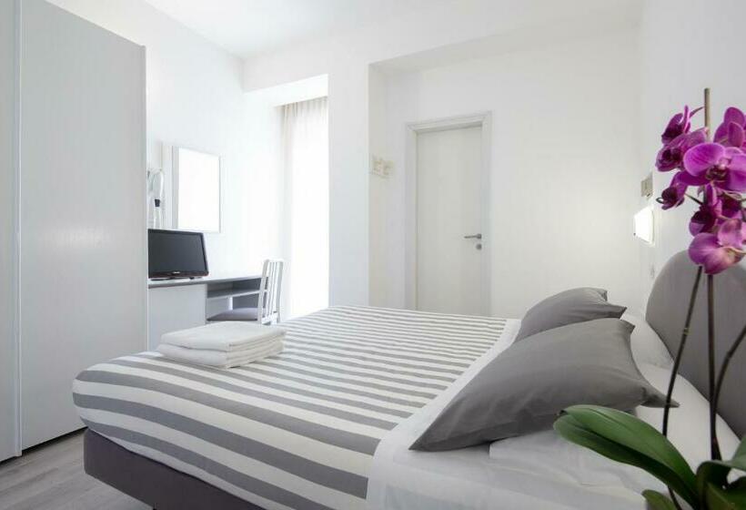 Quarto Estandar, Sole