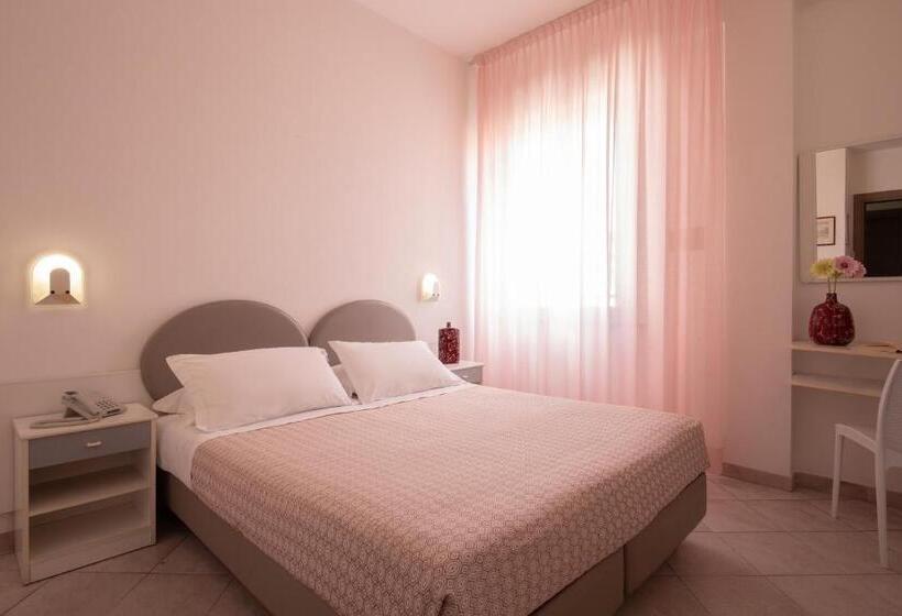 Quarto Estandar, Sole