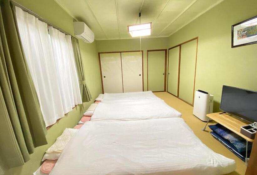 Люкс 2 Спальни, 浜町小院 Guest House