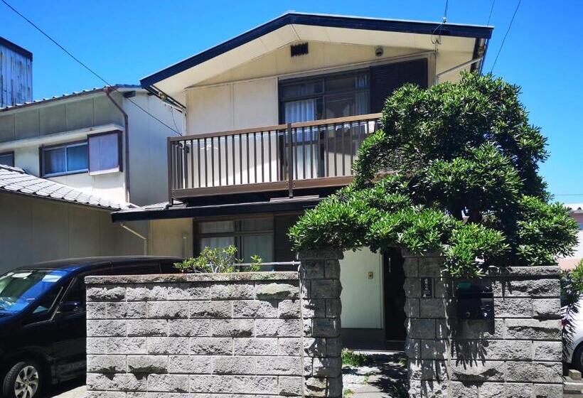 Люкс 2 Спальни, 浜町小院 Guest House