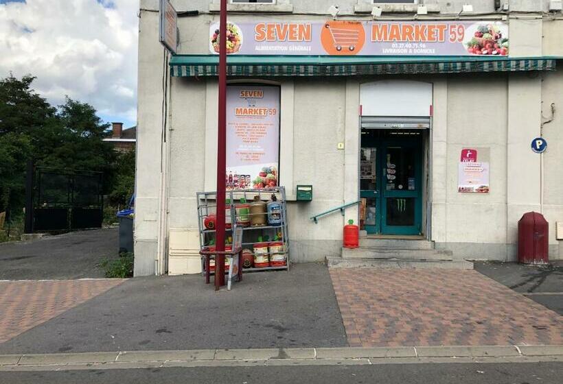 스탠다드 룸, Capstay   Trith Netflix