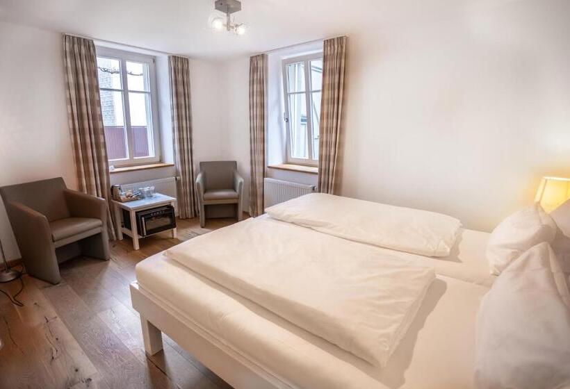 Quarto standard, Schockes Laurentiushof