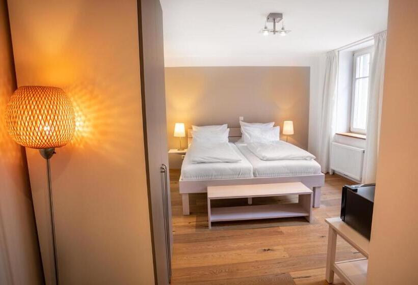 Quarto standard, Schockes Laurentiushof