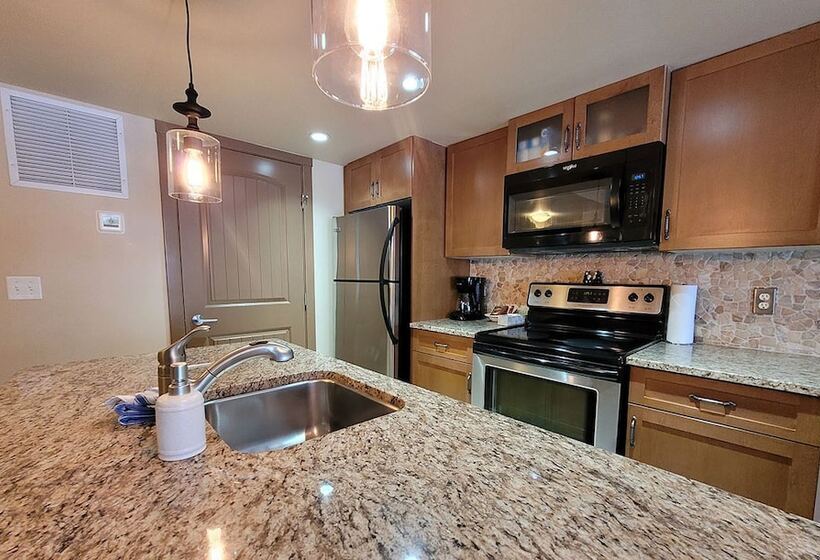 סוויטה, Copperstone Resort