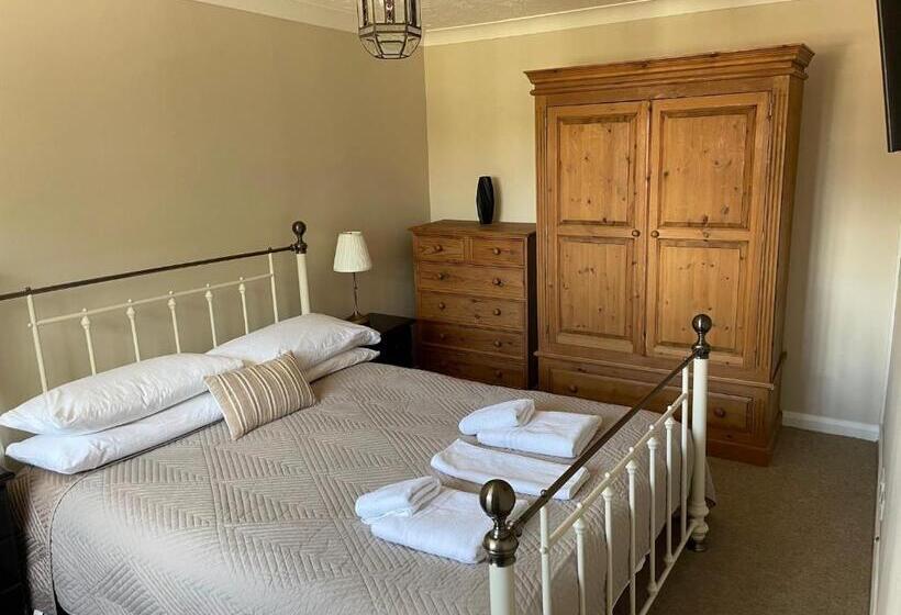 Апартаменты 3 Спальни, Longs Hotel & Inn