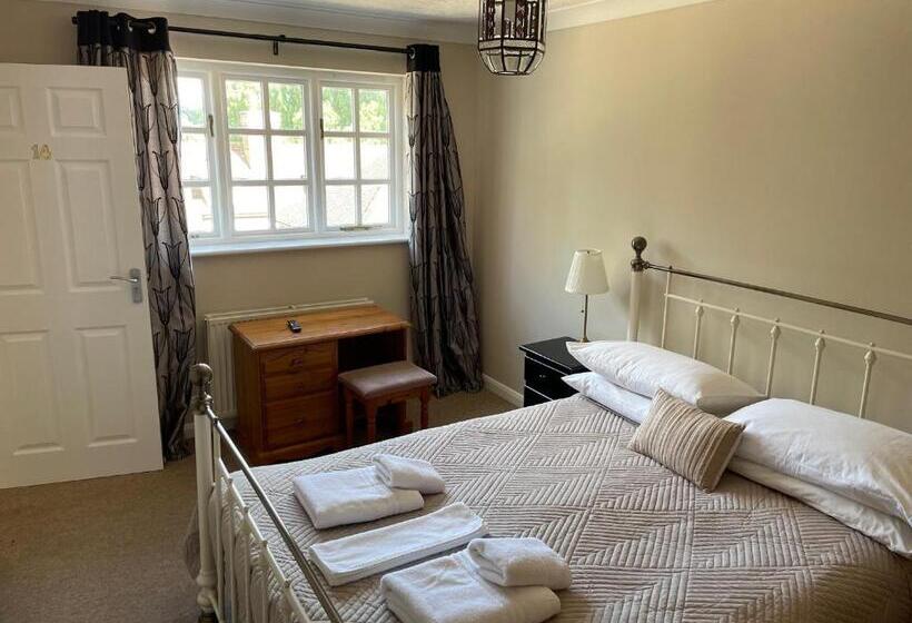 Апартаменты 3 Спальни, Longs Hotel & Inn