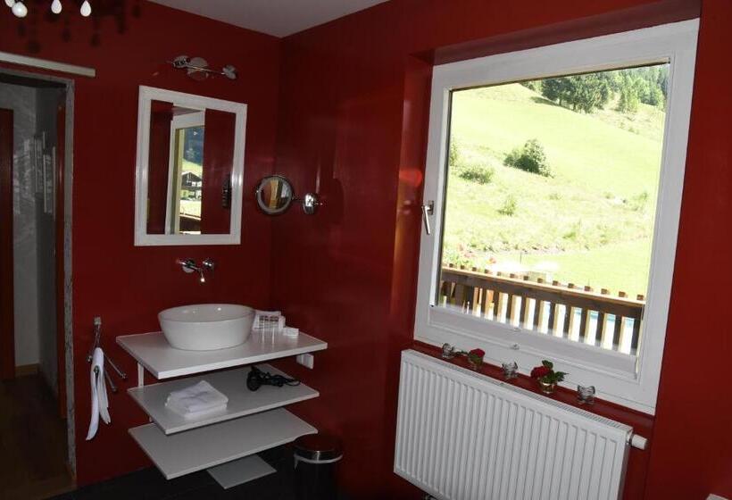 Люкс, Lärchenhof