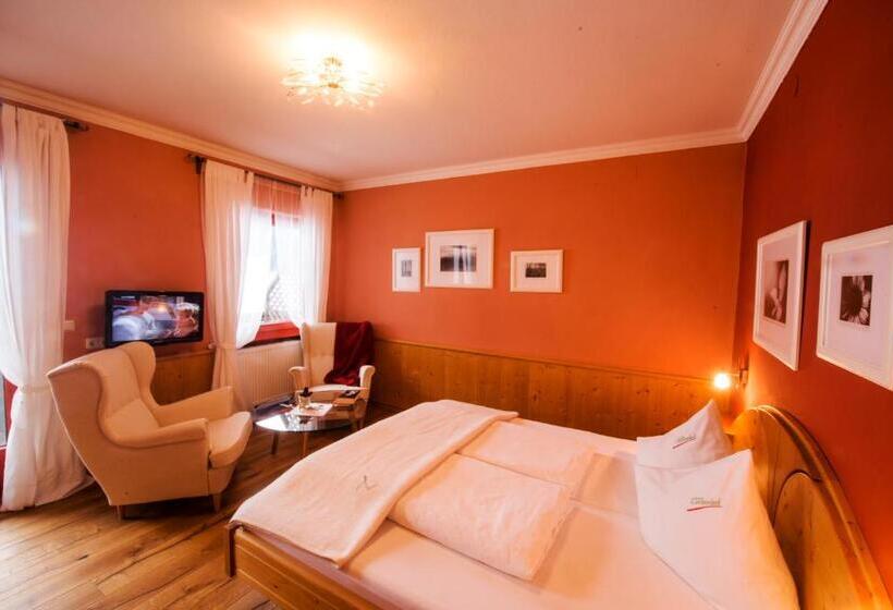 Люкс, Lärchenhof