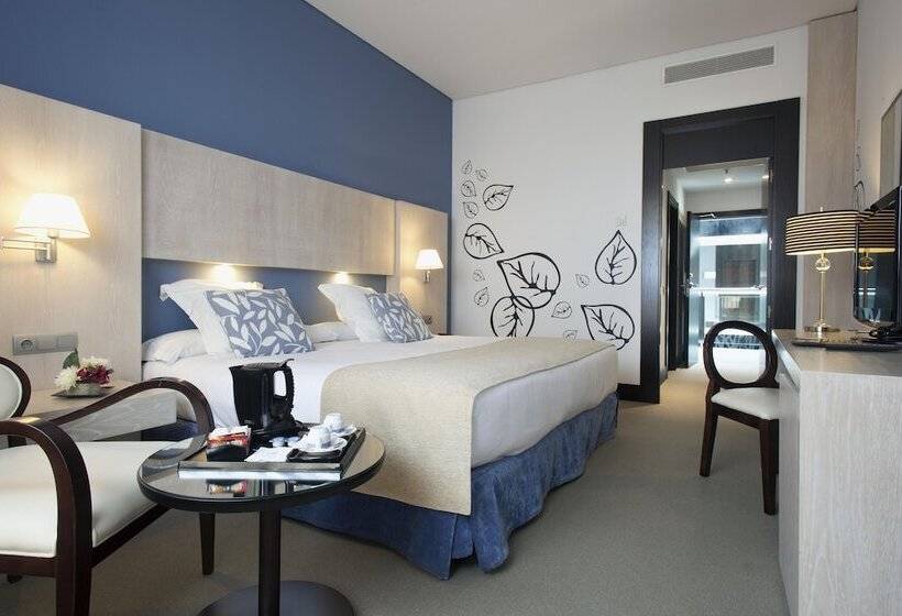 اتاق لوکس, Nuevo Boston