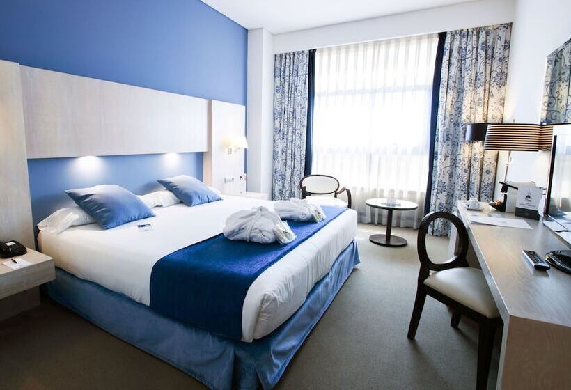 اتاق لوکس, Nuevo Boston