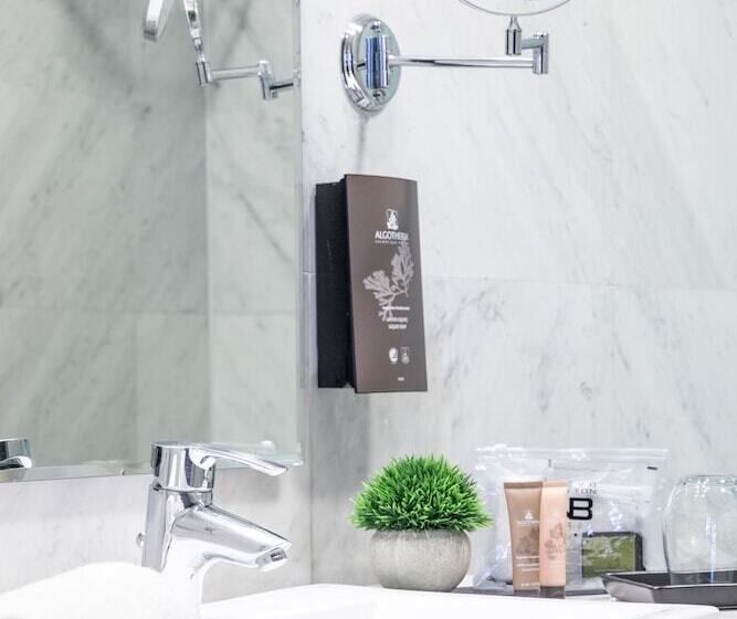 اتاق اجرایی, Nuevo Boston