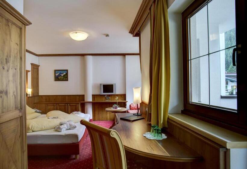 高级大房间, Platzer Superior